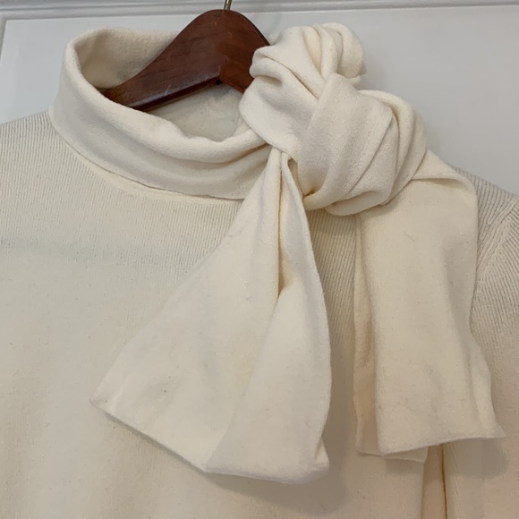 Ann Taylor Loft cream turtleneck sweater with tie detail. - Picture 3 of 6